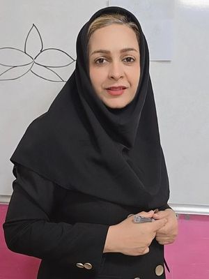 خاطره زارع